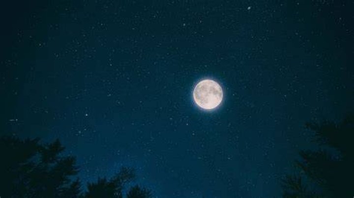 August Moon Explained: From Fictional Stars to the Real Sky