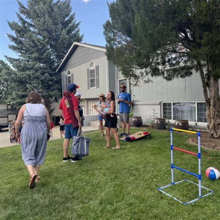 Condogames: Bringing Neighbors Together, One Play at a Time