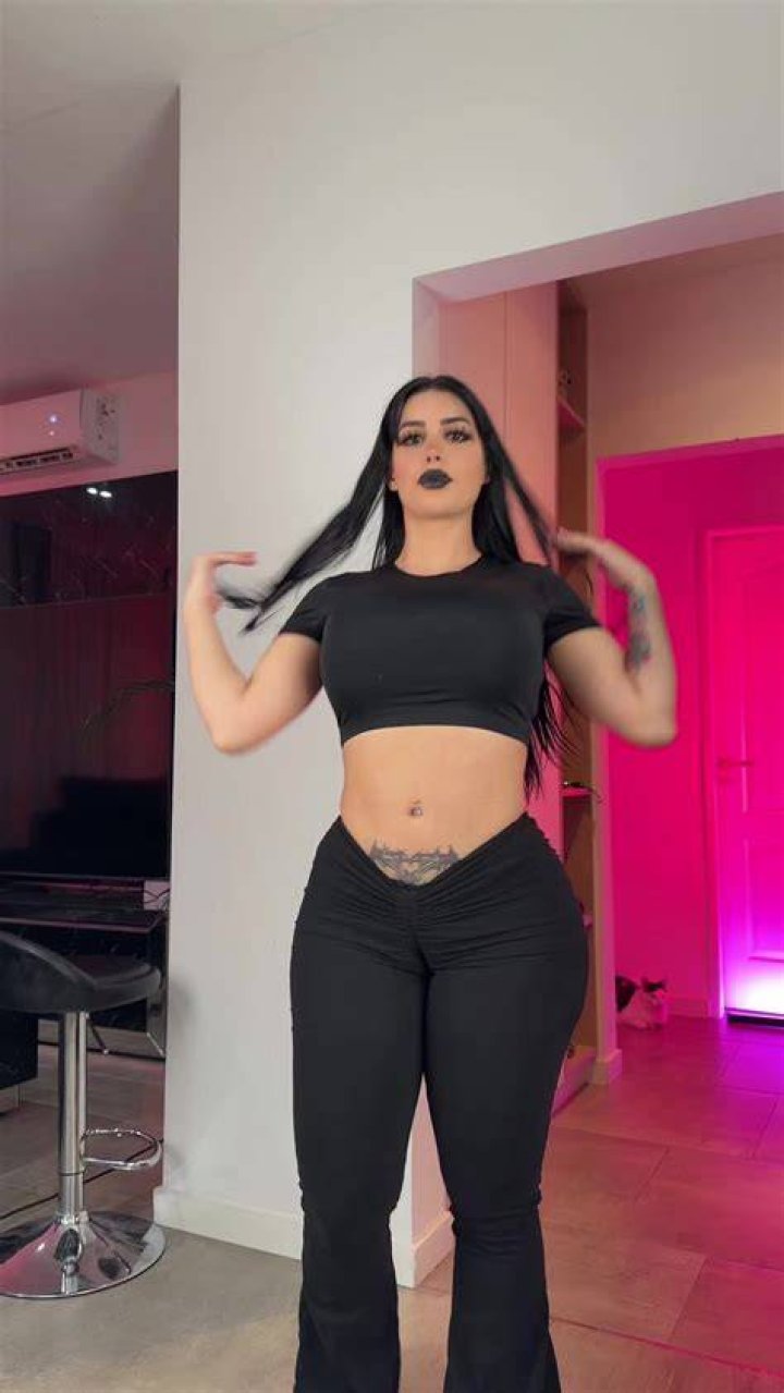 Crazyjamjam_ OnlyFans: Exploring the Journey from TikTok Star to Exclusive Content Creator