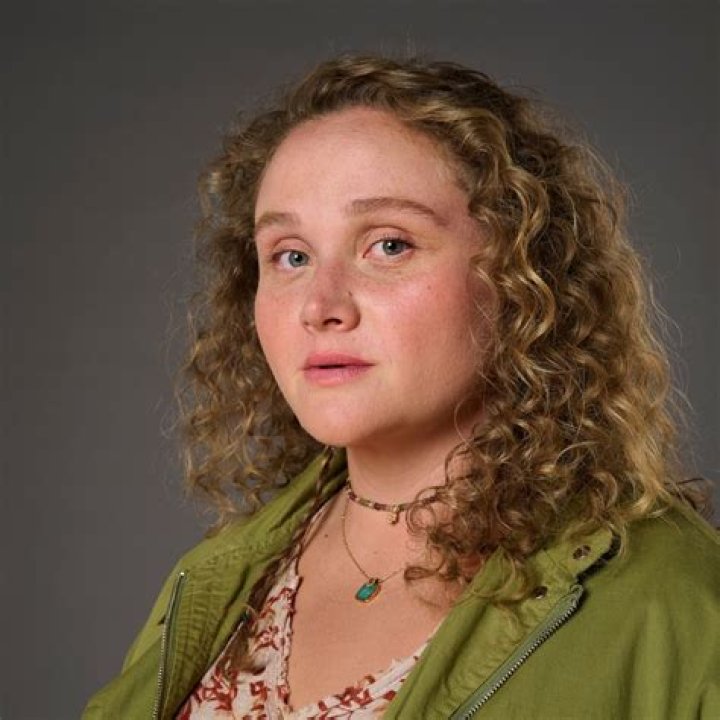 Danielle Macdonald: From Sydney to Stardom – Discover Her Unforgettable Roles