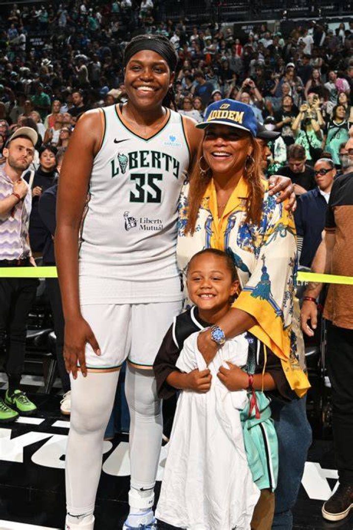 Did Queen Latifah Give Birth to Her Son? Exploring the Facts and Myths