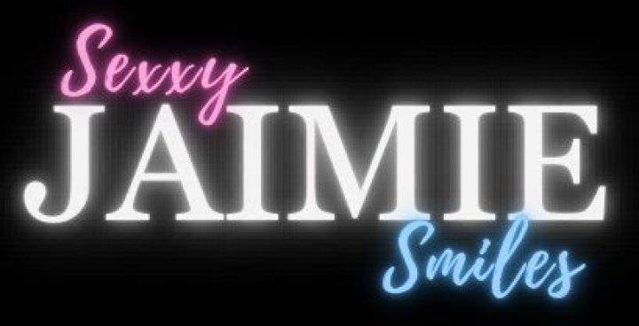 Discover Jaimie Smiles: Your Favorite Social Media Personality