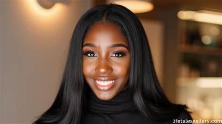 Discovering Ellie the Empress: A Look at the Online Sensation