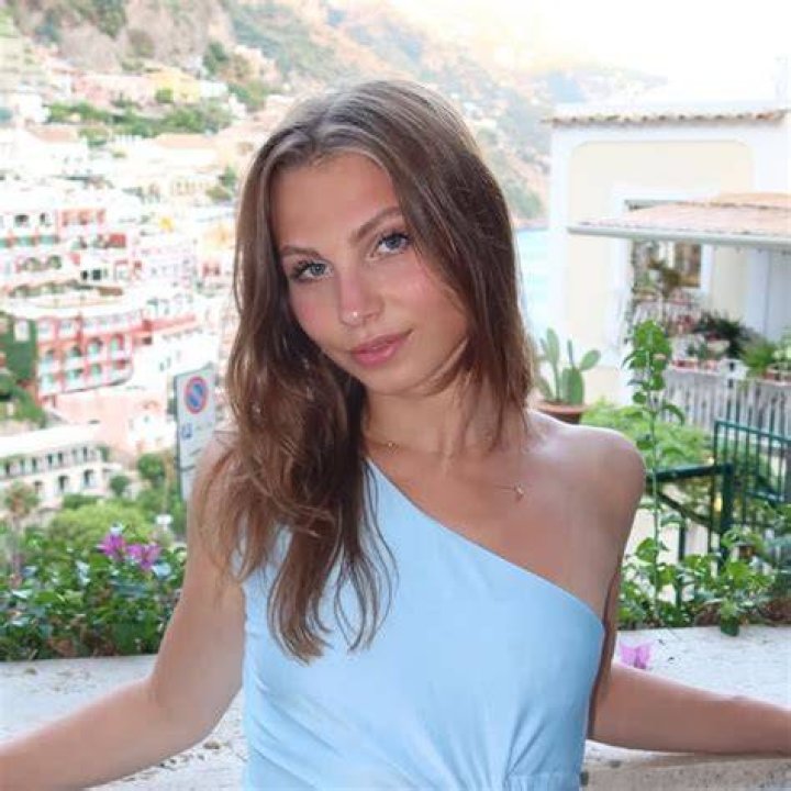 Discovering Kelly Jane Caron: A Look at the Social Media Star