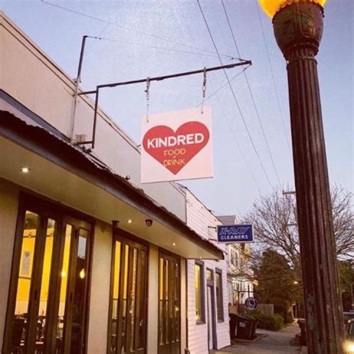 Discovering Kindred New Orleans: A Taste of Local Comfort
