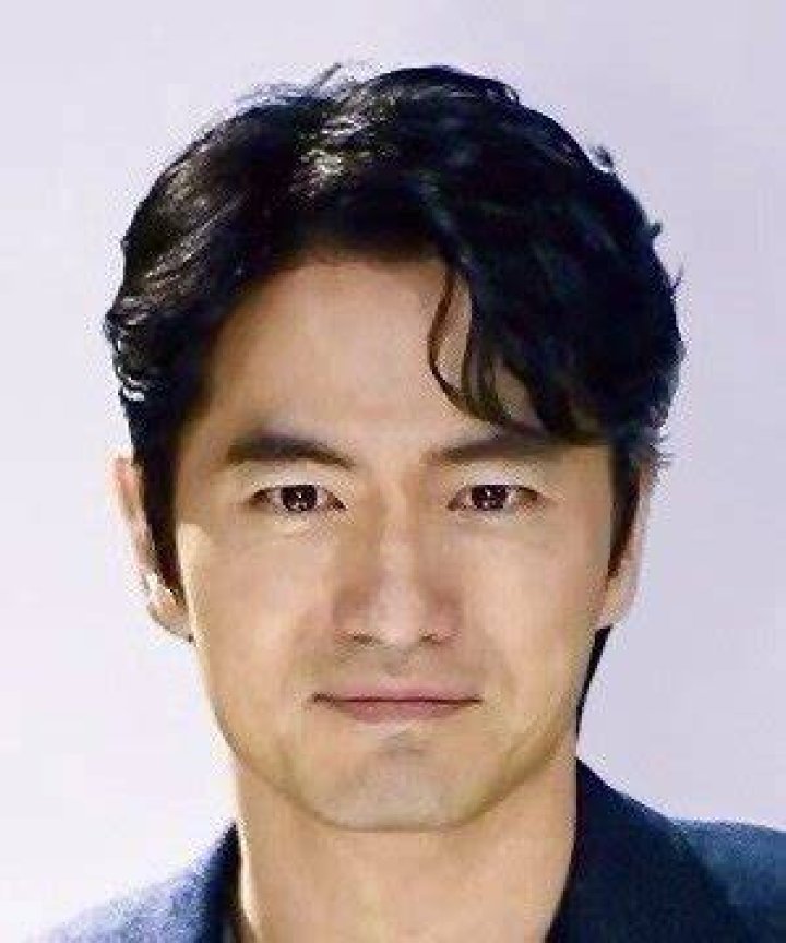 Discovering Lee Jin Wook: A Look at the South Korean Actor's Journey