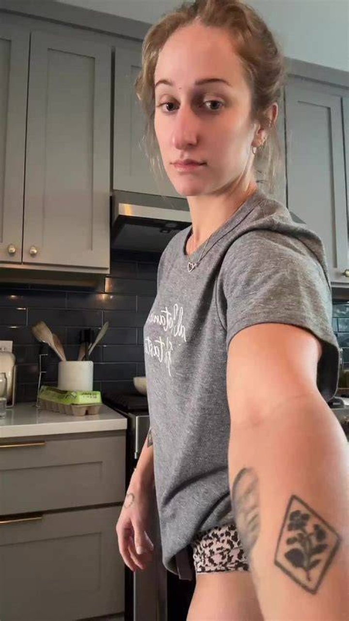 Discovering Maddi Pann: Simple Joys from a Cozy Kitchen