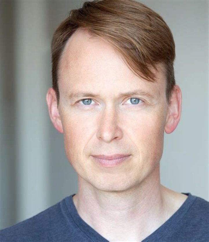Discovering Paul Bates Actor: A Look at a Consistently Engaging Performer