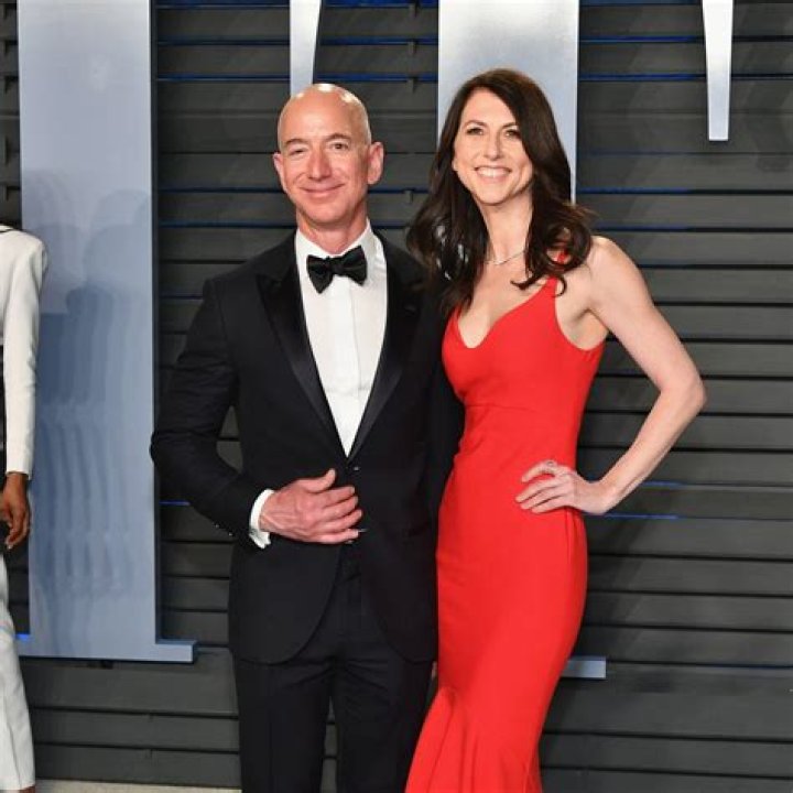 Discovering the Women Behind the Bezos Name: A Look at the Wives of Jeff Bezos