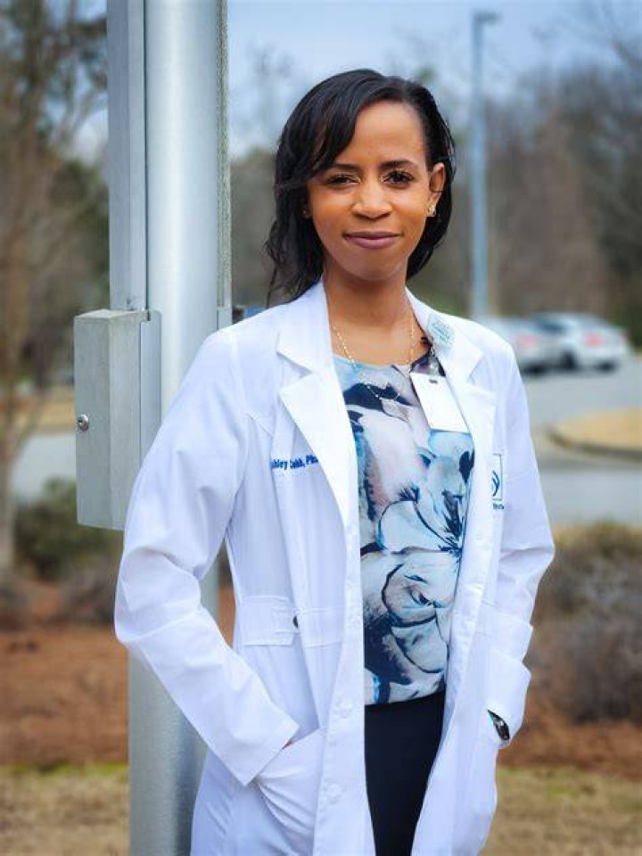 Dr. Ashley Cobb Valley Healthcare: Discovering the True Stars of Patient Care
