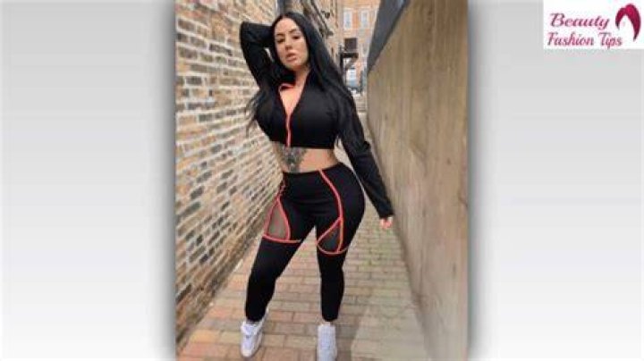 Drea Alexa: Reshaping Fashion with Confident Style