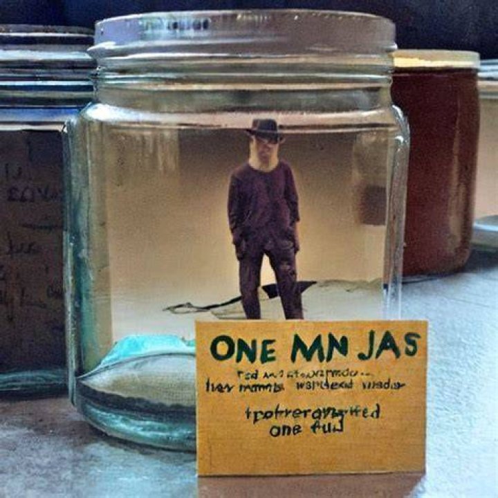 Embrace the 'One Mam One Jar' Way: Simplify Your Digital Life Today