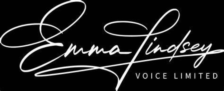 Emma Sirus: A Fresh Voice Bringing Laughter to Stages