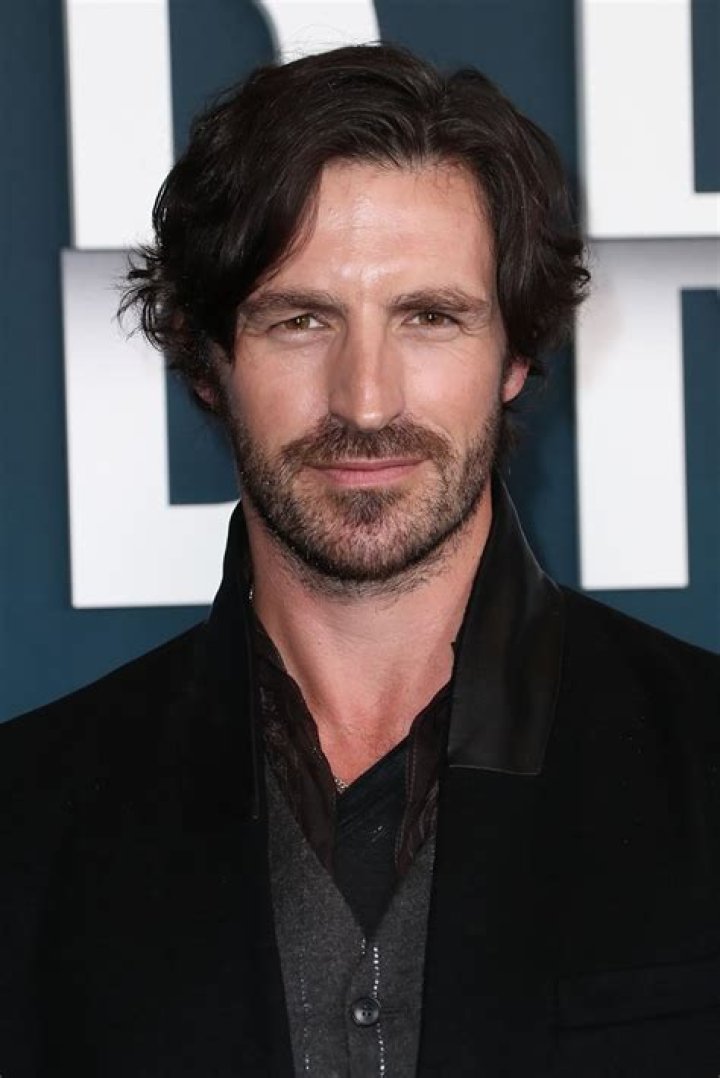 Eoin Macken: Unpacking the Appeal of a Multi-Talented Creator Today