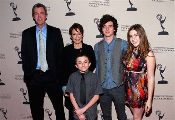 Exploring the Life and Career of Neil Flynn: Family, Career, and Legacy
