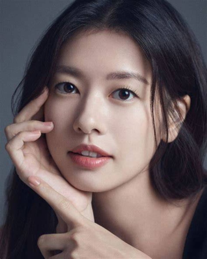 Exploring the Life of Jung So Min: Understanding Her Family and Father’s Influence