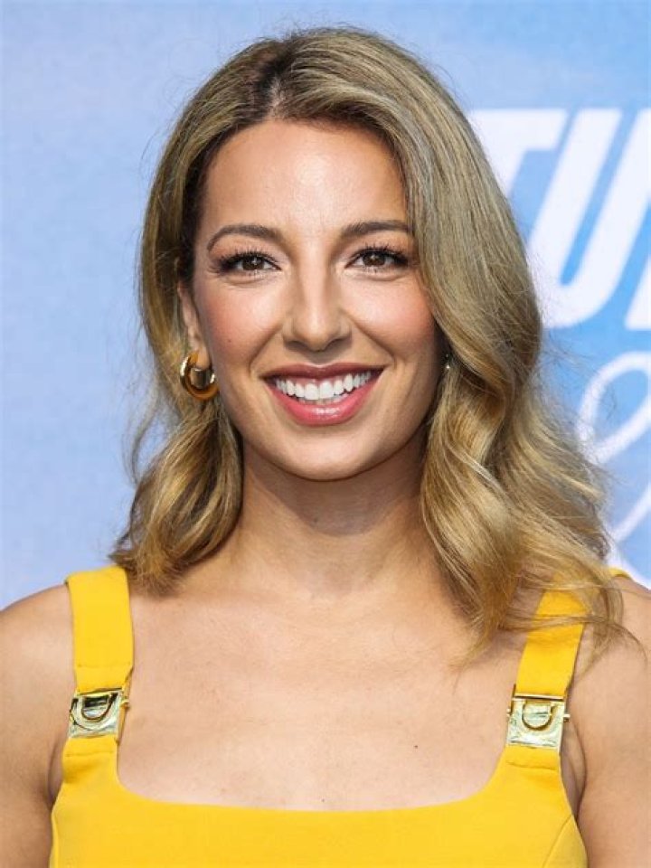 Exploring Vanessa Lengies: From American Dreams to Glee and Beyond