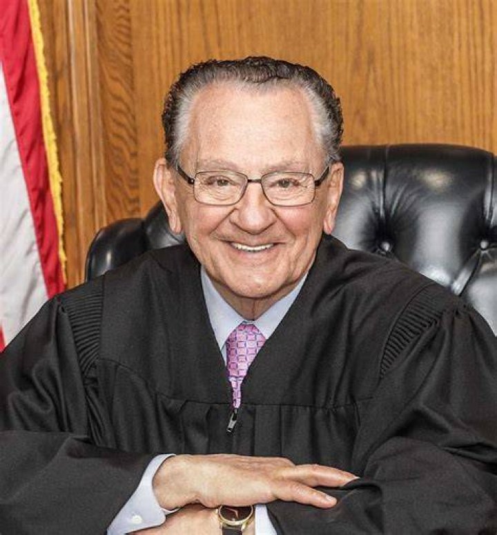 Frank Caprio: The Judge Who Showed the World a Kinder Courtroom