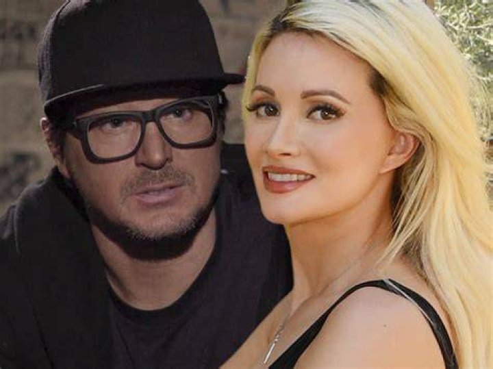 Ghost Adventures: Zak Bagans Wife &ndash; A Comprehensive Look Into Her Life and Influence