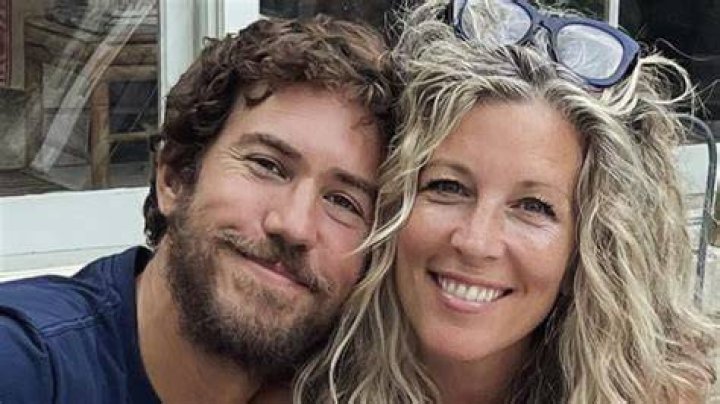 How Old is Laura Wright and Wes Ramsey? Exploring the Age and Relationship of Two Talented Actors
