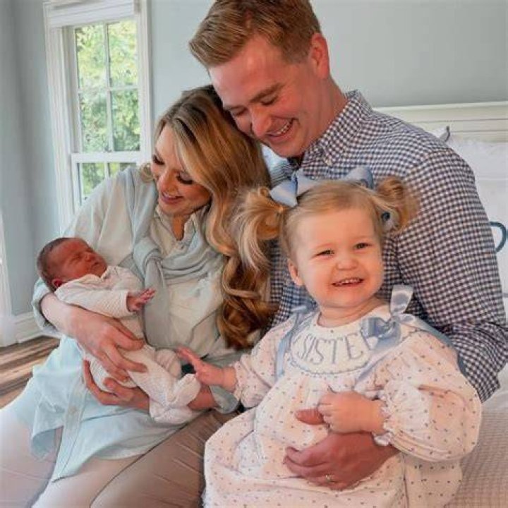 How Old Is Peter Doocy's Wife? Unpacking Hillary Vaughn's Age and Career