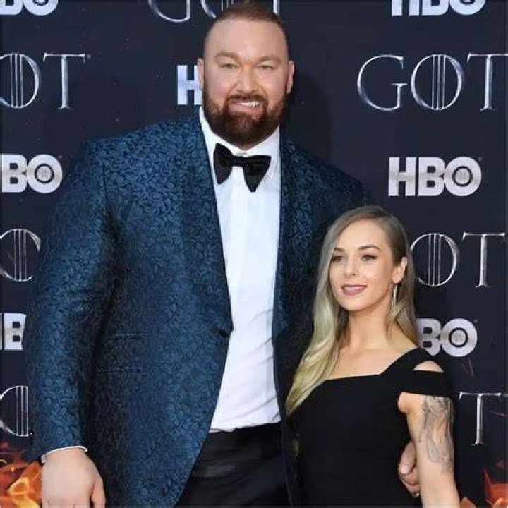 How Tall Is The Mountain GF? A Look at Kelsey Henson's Height