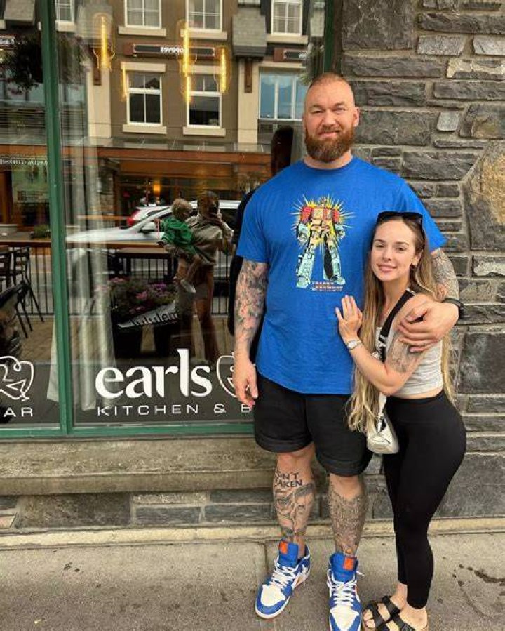 How Tall Is The Mountain GF? Discovering Kelsey Henson's Height