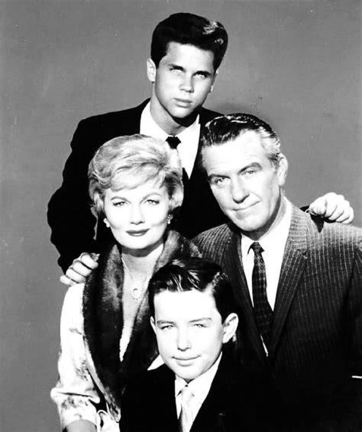 Hugh Beaumont: The Enduring Legacy of Television's Beloved Dad, Ward Cleaver