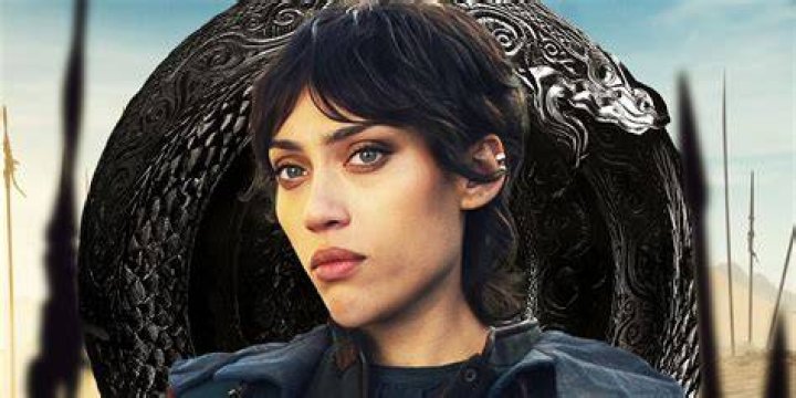 Isabella Bucceri: A Rising Star's Journey from Australia to The Wheel of Time