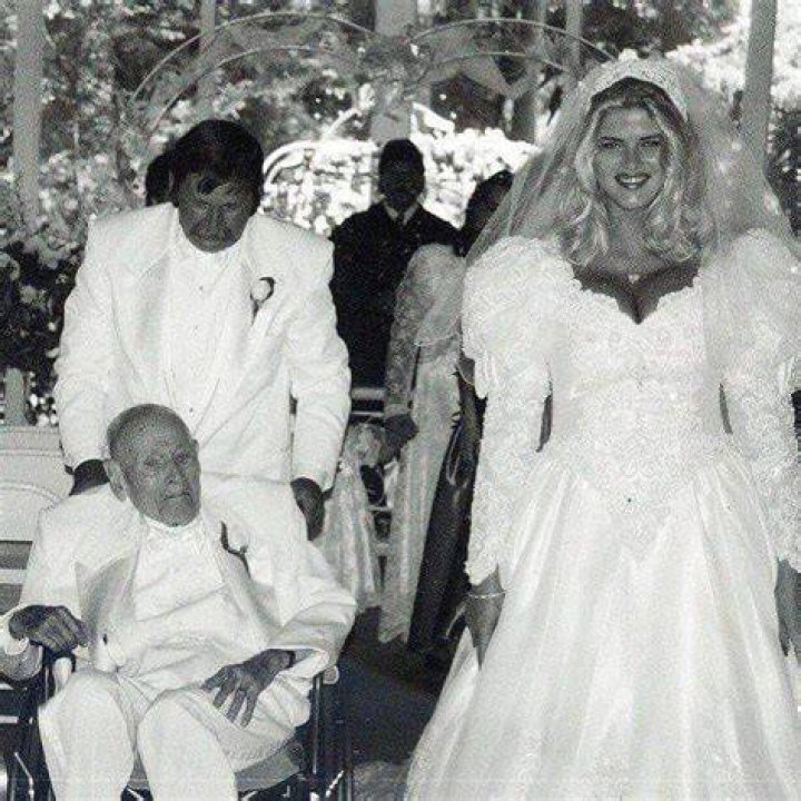 J. Howard Marshall: A Life of Wealth, Love, and Legal Battles