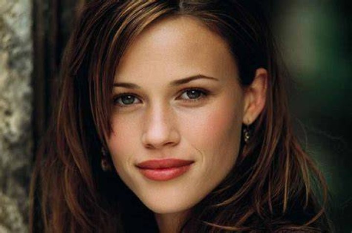 Jennifer Garner: From Texas Roots to Hollywood Stardom