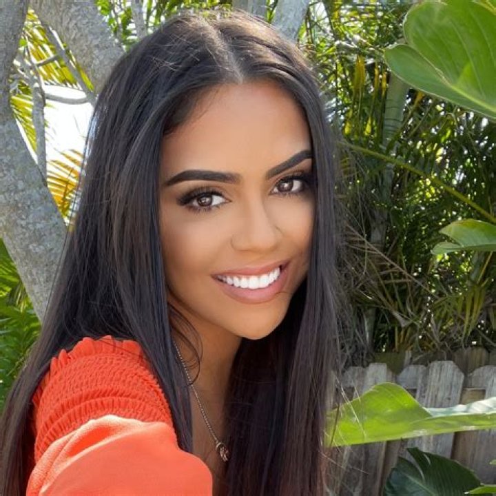 Jessenia Rebecca: Unpacking the Digital Star Making Waves