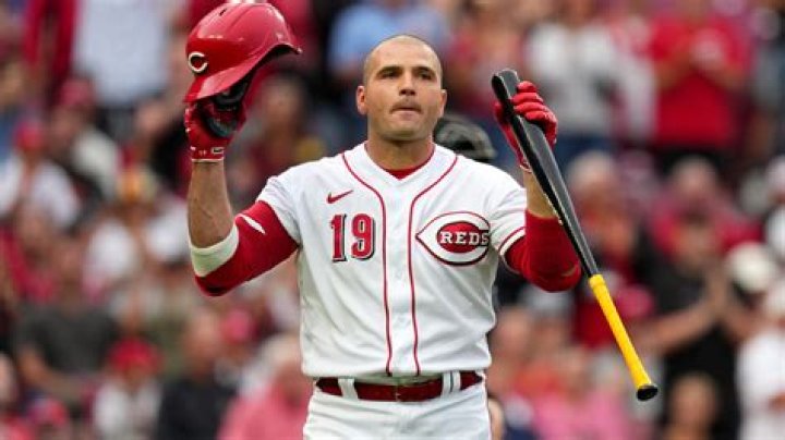 Joey Votto: Is He Married? Discover the Personal Life of the Cincinnati Reds Star