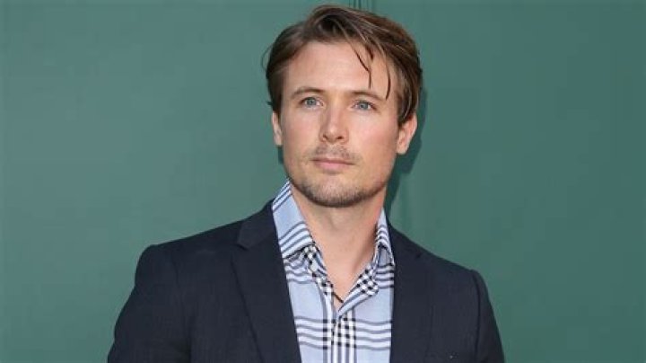 John Reardon: A Look at the Actor's Career, Health, and Future on Hudson & Rex