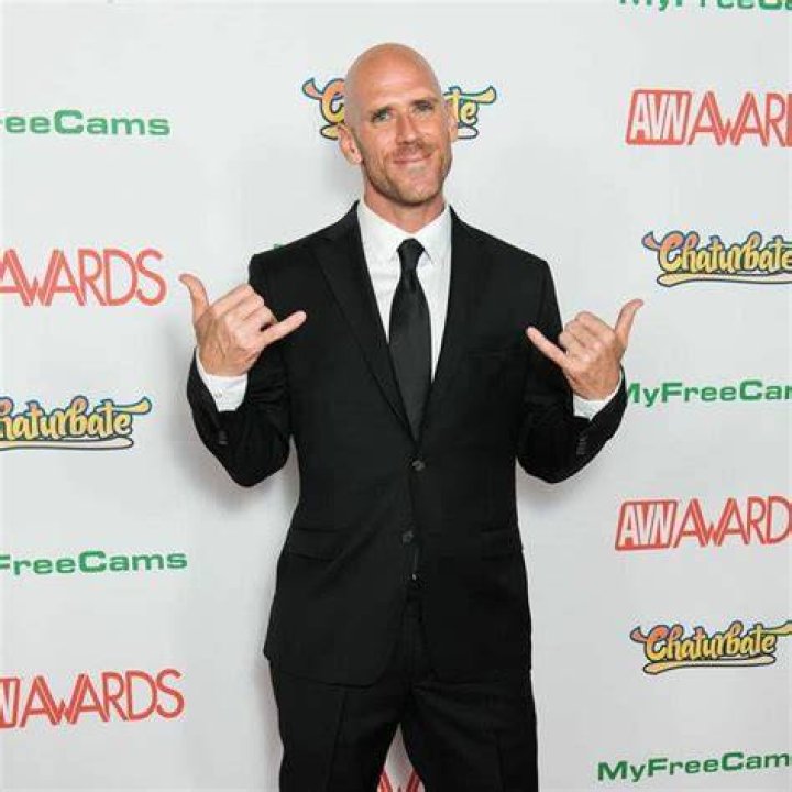 Johnny Sins Sexy: Exploring the Enduring Appeal of a Popular Performer