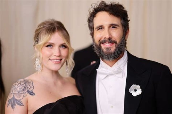 Josh Groban's Marital Status: Unpacking the "Wedding Josh Groban Wife" Inquiries