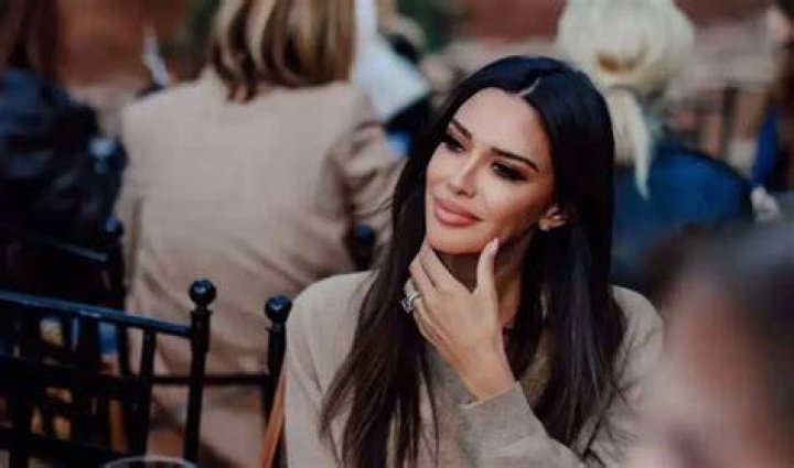 Judy Blooms Kaç Yaşında? Merak Edilen Dijital Kişiliğin Gizemi