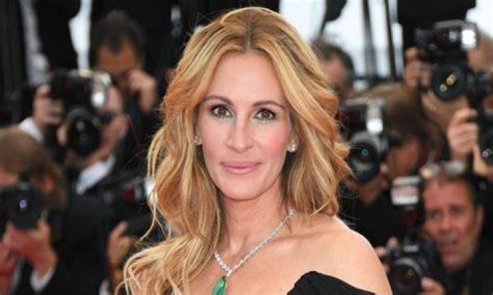 Julia Roberts Net Worth: A Look at Her Staggering Hollywood Fortune