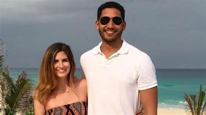 Kaitlan Collins Married? Unpacking the Latest on Her Relationship Status
