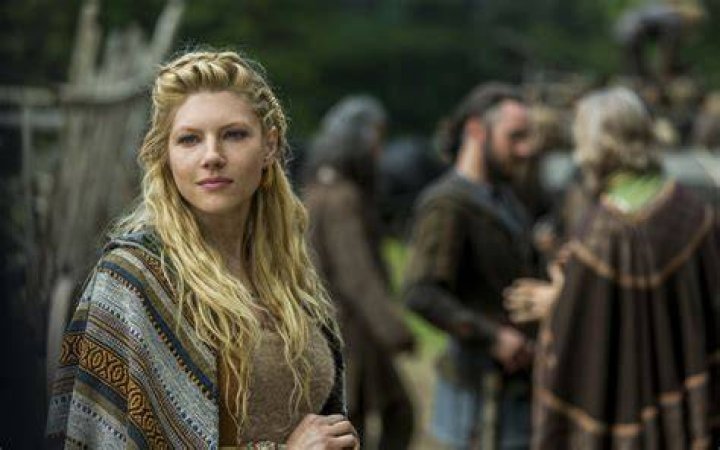 Katheryn Winnick: Exploring the Star Behind Lagertha and Her Fan Community