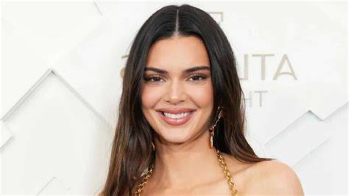 Kendal Jenner Nude: Unpacking the Name and Discovering Kendal, England's Hidden Charms