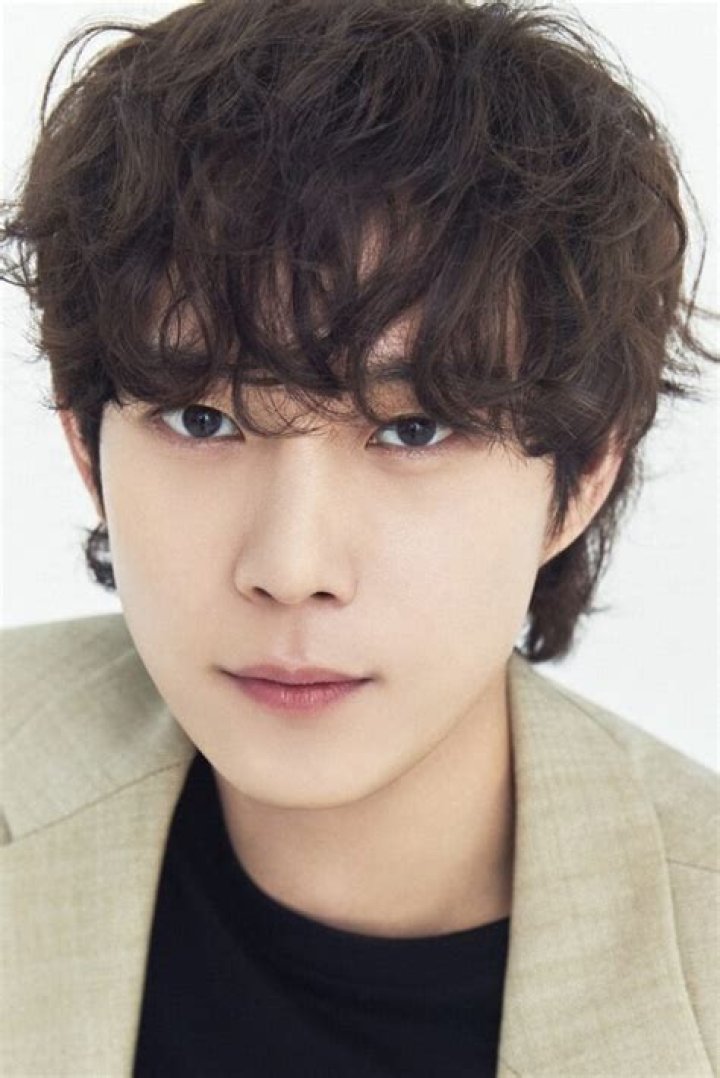 Kim Young-Dae: Unpacking the Journey of a Rising South Korean Actor