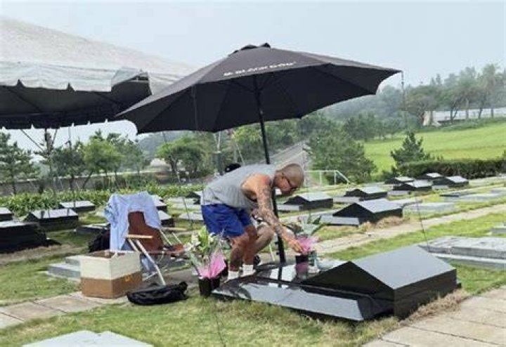 Koo Jun Yup: Navigating Profound Loss and Public Sympathy