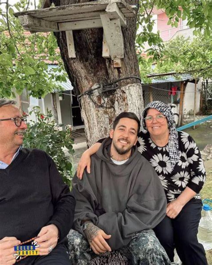 Mahmut Orhan Family: Understanding the Private Life of a Public Figure