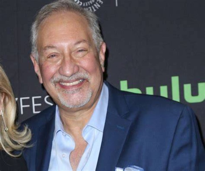 Mark Geragos Net Worth: Understanding a Prominent Lawyer's Financial Standing