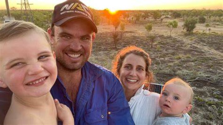 Matt Wright Wife: A Glimpse into the Outback Wrangler's Family Life