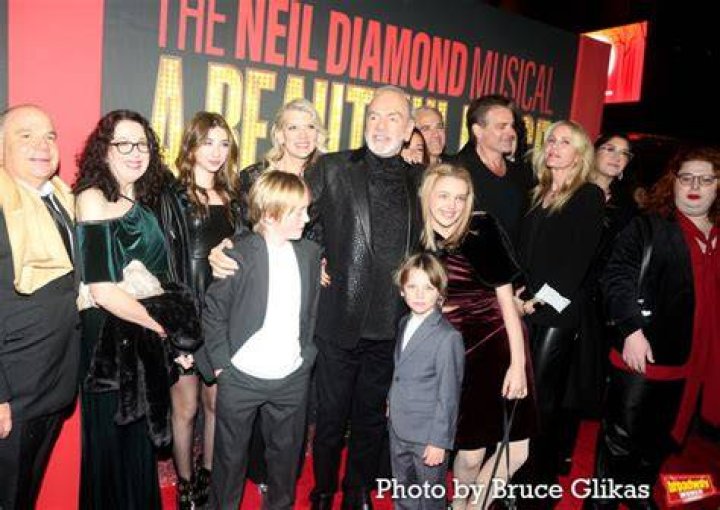 Neil Diamond's Grandchildren: Exploring the Family Behind the Music Legend