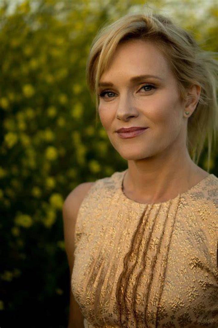 Nicholle Tom: A Look at the Beloved Actress and Her Memorable Roles