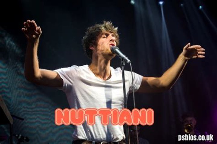 Paolo Nutini: Unpacking the Soulful Sound of a Scottish Original