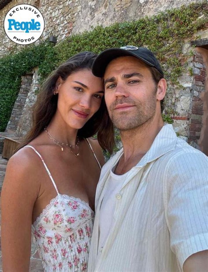 Paul Wesley's Wife: Unpacking His Relationships and Recent News